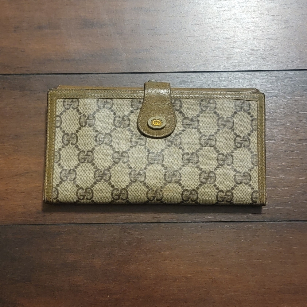 Vintage GUCCI GG Supreme Leather Tri-fold Long Wallet Brown